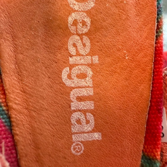 Desigual size 7 (37 Eur) EUC embellished Red and Orange Sandals Vibrant Style - Picture 15 of 16